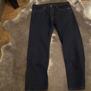 Men’s Levi jeans.